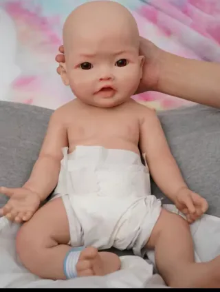 Reborn de silicona tamaño bebe