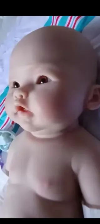 Reborn de silicona tamaño bebe