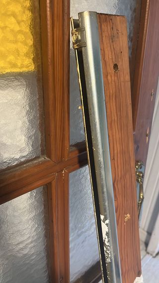 Puerta corredera de madera