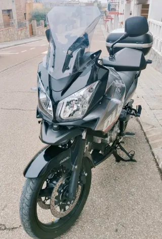 Suzuki V-strom DL 650 (Etq.Med C) Suspens. ÖHLINS