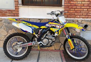 Suzuki RMZ 250