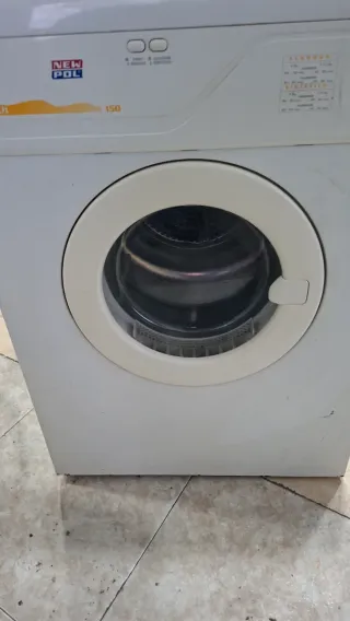 Secadora Newpol 7kg Evacuación