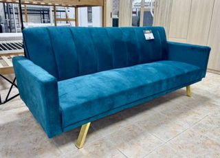 Divano letto disponibile in vari colori