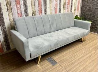 Divano letto disponibile in vari colori