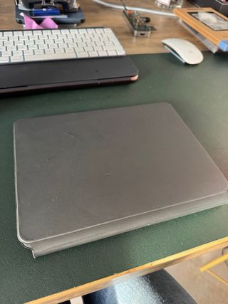 Teclado Magic Keyboard iPad 11 Negro