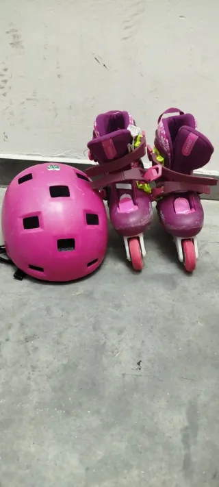 Patines y Casco Rosa