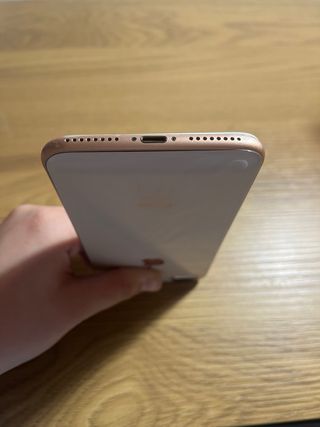 iPhone 8 Plus (para piezas) - No funciona