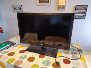 Televisión LG 32" Negra