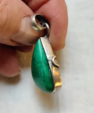 COLGANTE DE MALAQUITA EN PLATA DE LEY