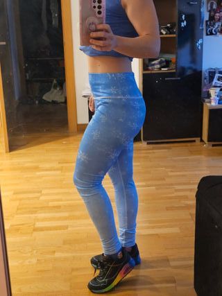Leggings azules copos de nieve