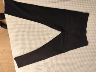 Pantalón vaquero negro NEW CARO hombre