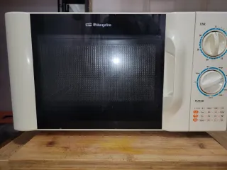 Microondas y Grill Orbegozo