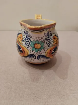 Brocca ceramica dipinta a mano
