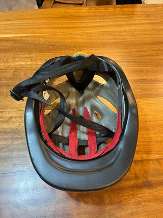 Casco infantil Intox