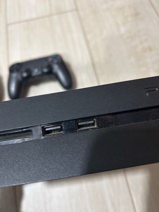 PS4 (PlayStation 4) Nera + NBA 2K23