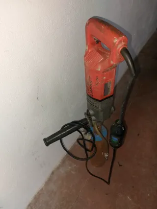 Taladro percutor obras