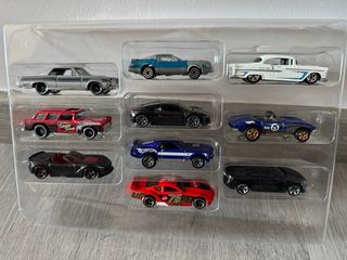 25 Coches Hot Wheels. Sin estrenar