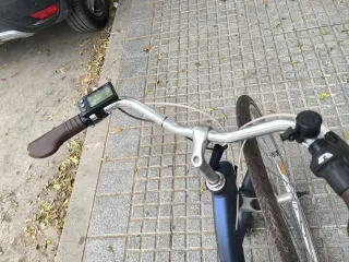 Bicicleta Eléctrica Azul