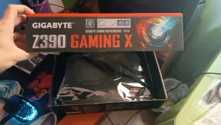 Kit Placa Base Gigabyte + CPU + RAM + M.2