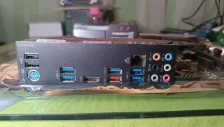 Kit Placa Base Gigabyte + CPU + RAM + M.2