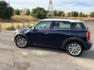 MINI Countryman D