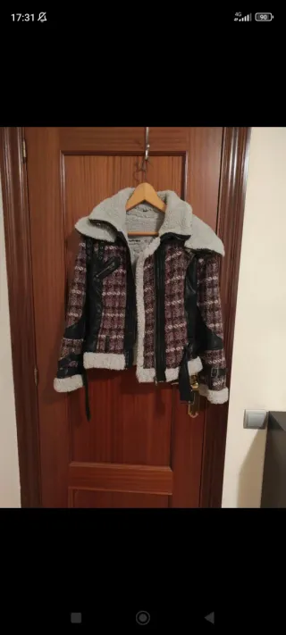 Cazadora Desigual calentita