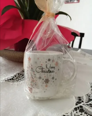 Set regalo Natale: tazza e portachiavi