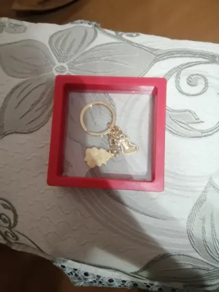 Set regalo Natale: tazza e portachiavi