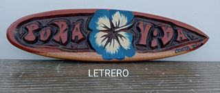 Figuras de madera decorativas