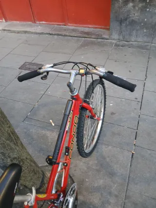 Bicicleta MTB CONOR Roja