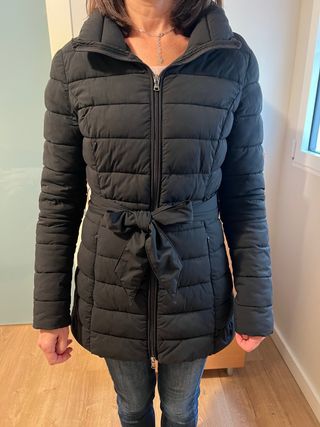 Chaqueta Guess Negra