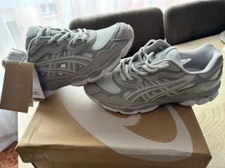Asics Gris y Teal Zapatillas Deportivas