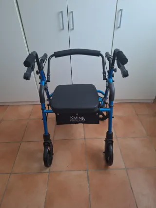 Andador con silla y cesta
