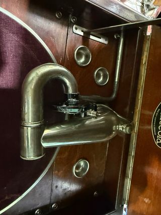 Gramófono Mueble Dulceola Gramola funcionando