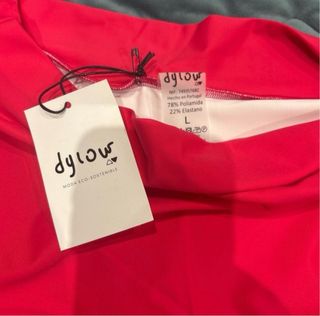 Falda deportiva Dylow fucsia y blanca