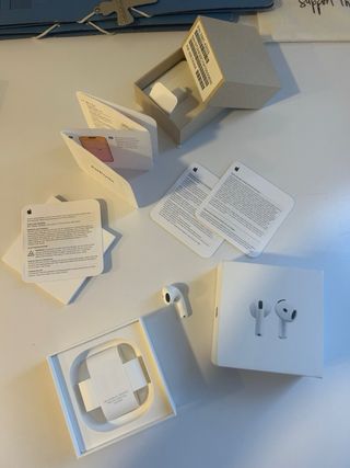 AirPods 4 Izquierdo Blanco sin canc. de sonido