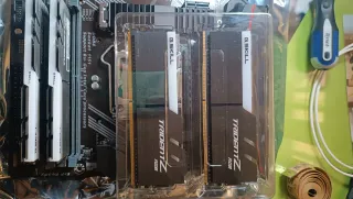 Memoria RAM G.Skill DDR4 Trident Z RGB 2x8Gb