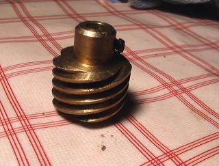 Tornillo sin fin helicoidal para proyectores