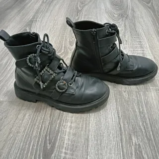 Botas / botines negras niña o mujer talla 35