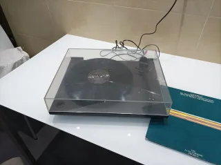 Tocadiscos Rega Planar 1 Negro/Gris