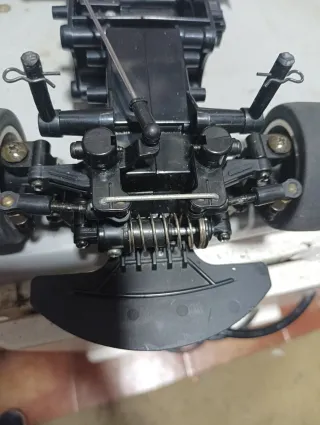 Coche RC Tamiya M02 Vintage