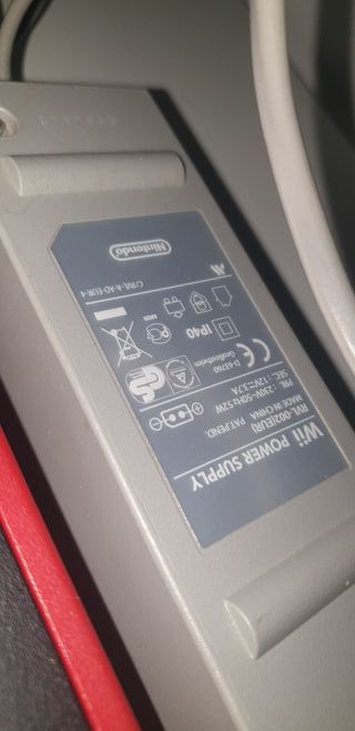 Nintendo Wii edición limita; Roja y Negra Completa