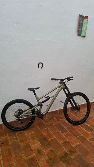 Bicicleta Specialized Status S5 DH