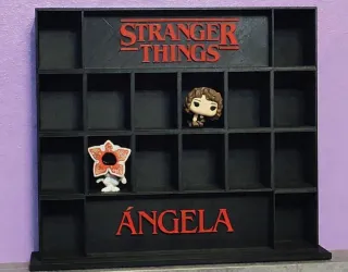 Expositor Stranger Things funkos