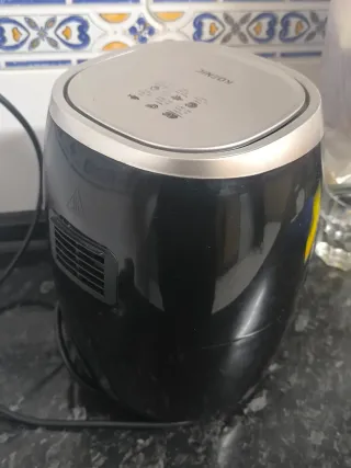 Freidora de aire KOENIC KAF 2110 B muy buen estado
