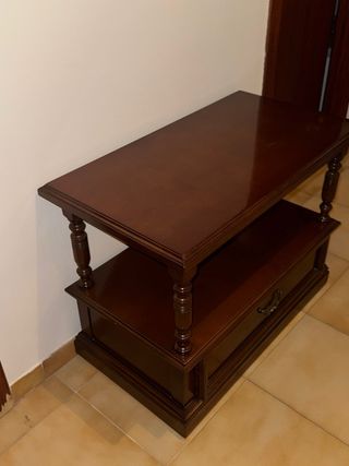 Mueble auxiliar madera maciza clásico