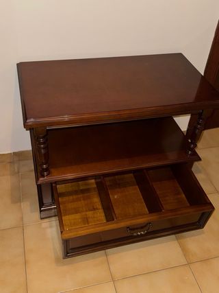 Mueble auxiliar madera maciza clásico