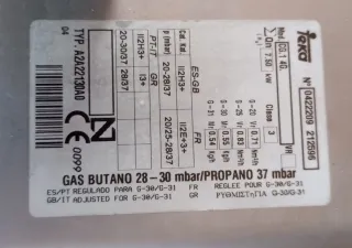 Placa de gas Teka Cristalgas y porta mandos acero