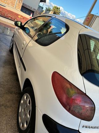 Peugeot 206 2004