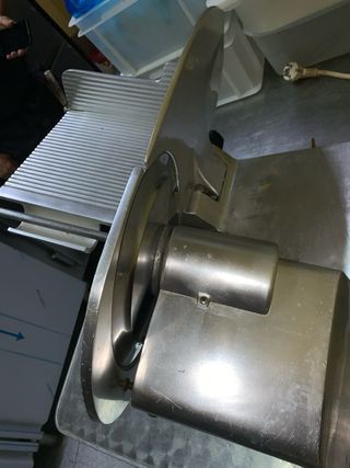 Cortadora de embutidos profesional